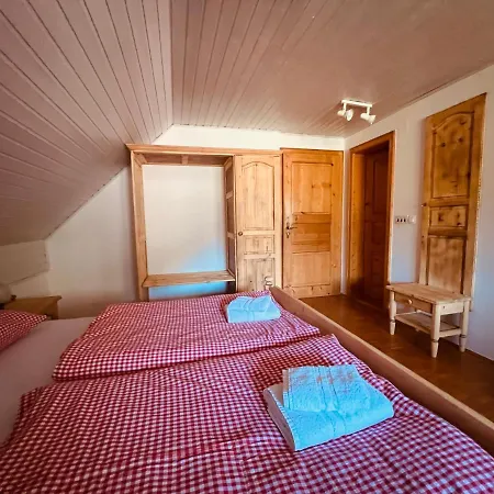 Appartamento Apartmaji Katrnjek *